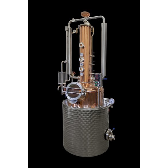 Column distiller for fruit distillates with a capacity of 150 liters