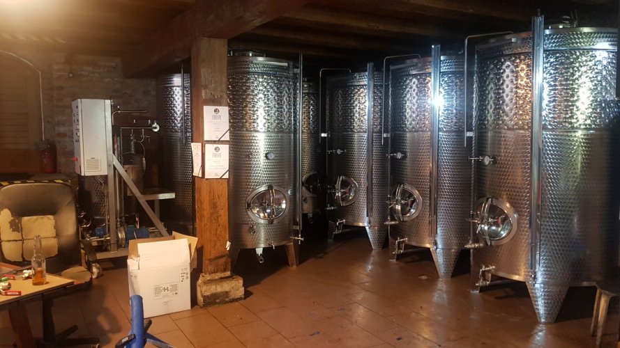 Fermentation room with cooling system and CIP