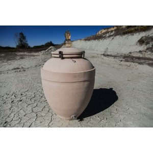 Wine amphora 900 liters