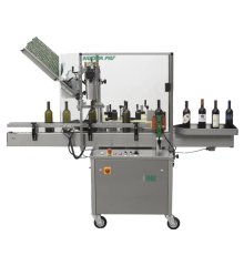 Automatic labeler for cylindrical bottles for wine up to 1800 b / h